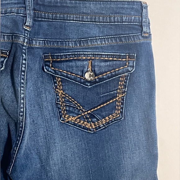 A.N.A. Blue Jean Women’s Capri Pants Size 12 - Picture 9 of 10